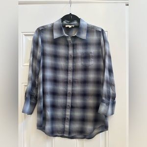 Elizabeth and James plaid button down shirt size medium